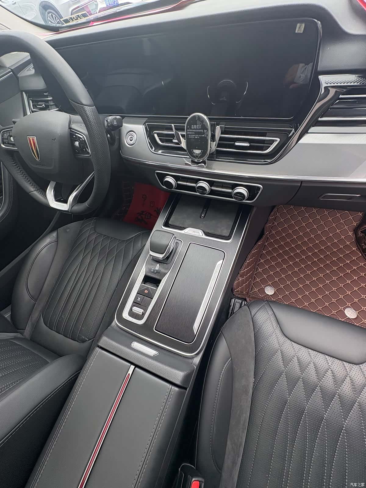 Hongqi HS5, 2023 8