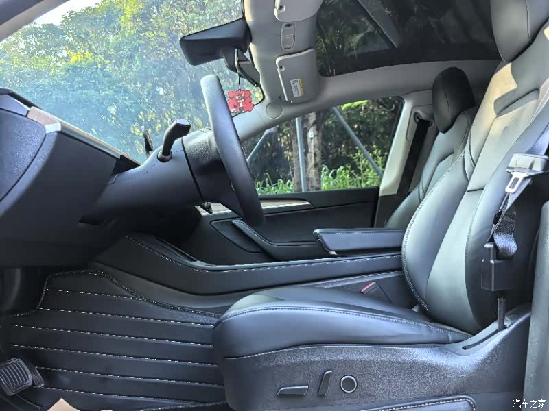 Tesla Model Y, 2022 7