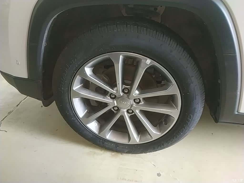 Jeep Grand Commander, 2019 23