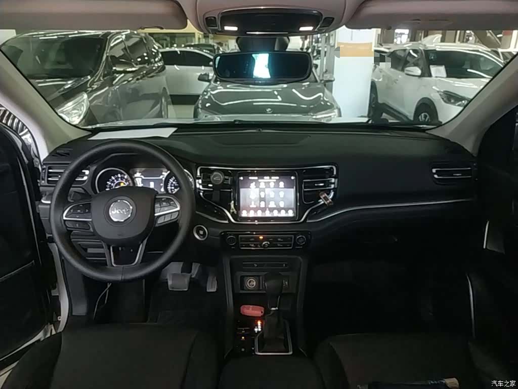 Jeep Grand Commander, 2019 10