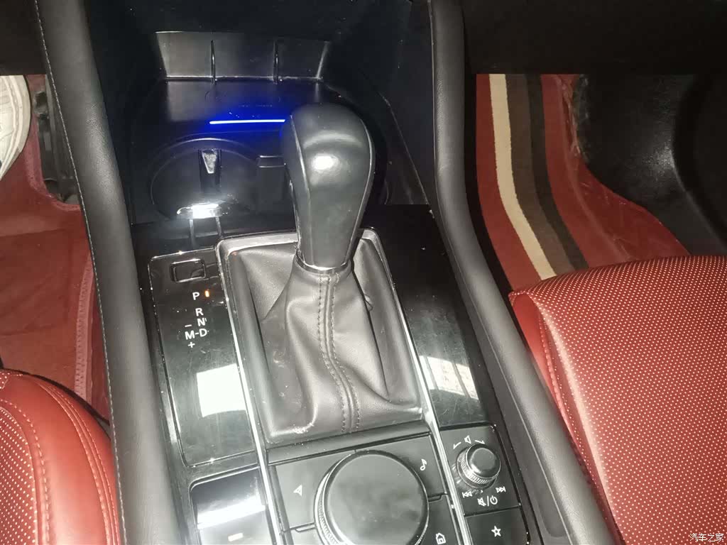 Mazda Mazda3, 2024 14