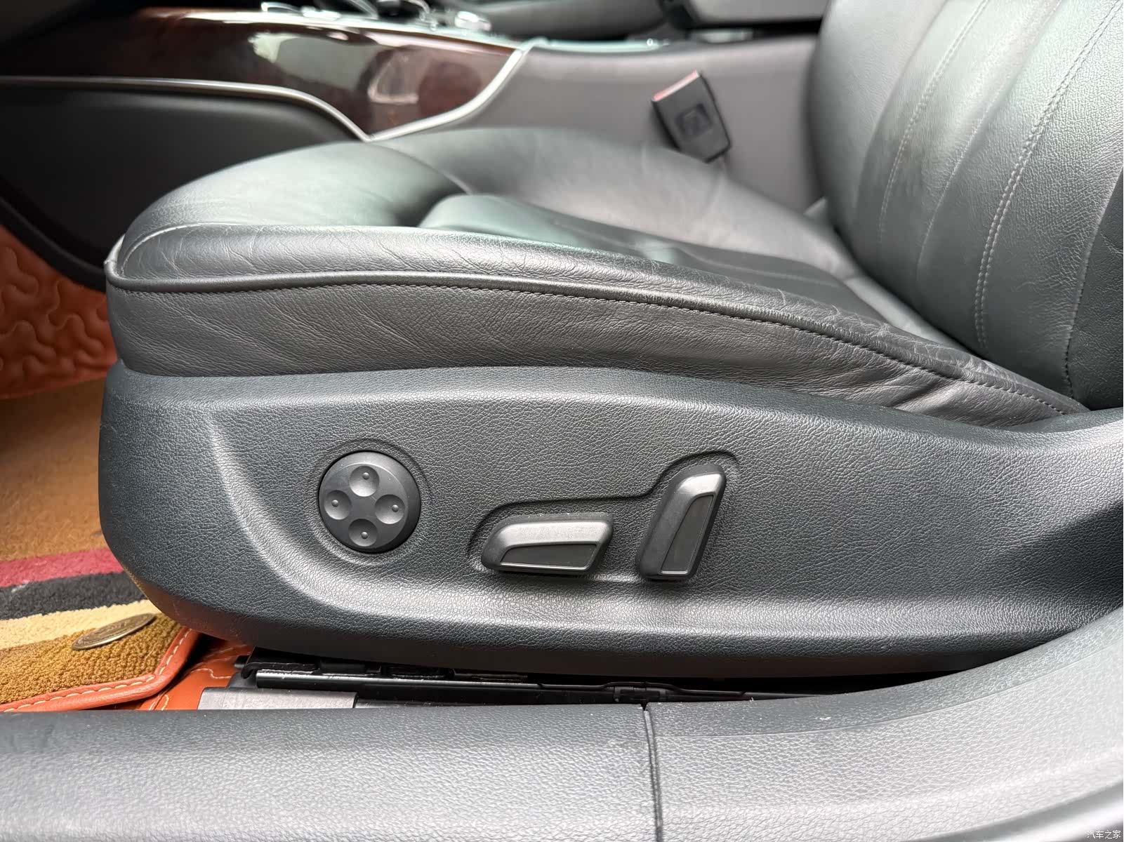 Audi A6L, 2015 19