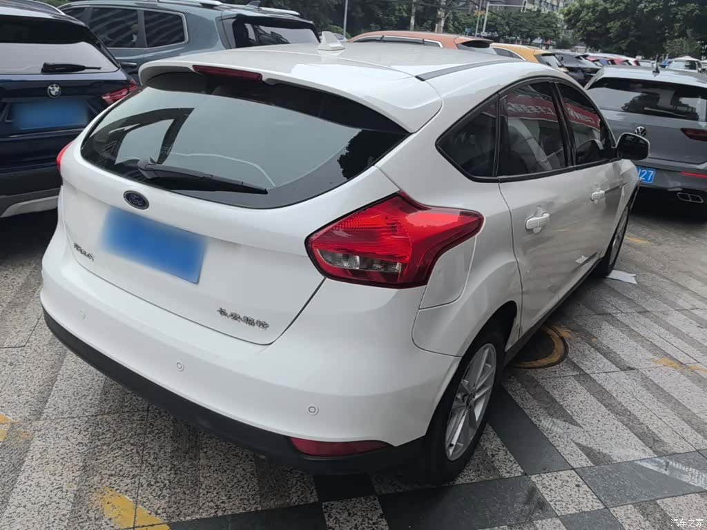 Ford Focus, 2018 7
