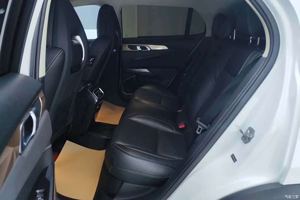 Lynk & Co 01, 2019 11