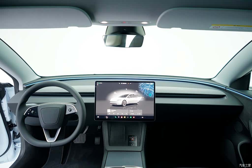 Tesla Model 3, 2025 3
