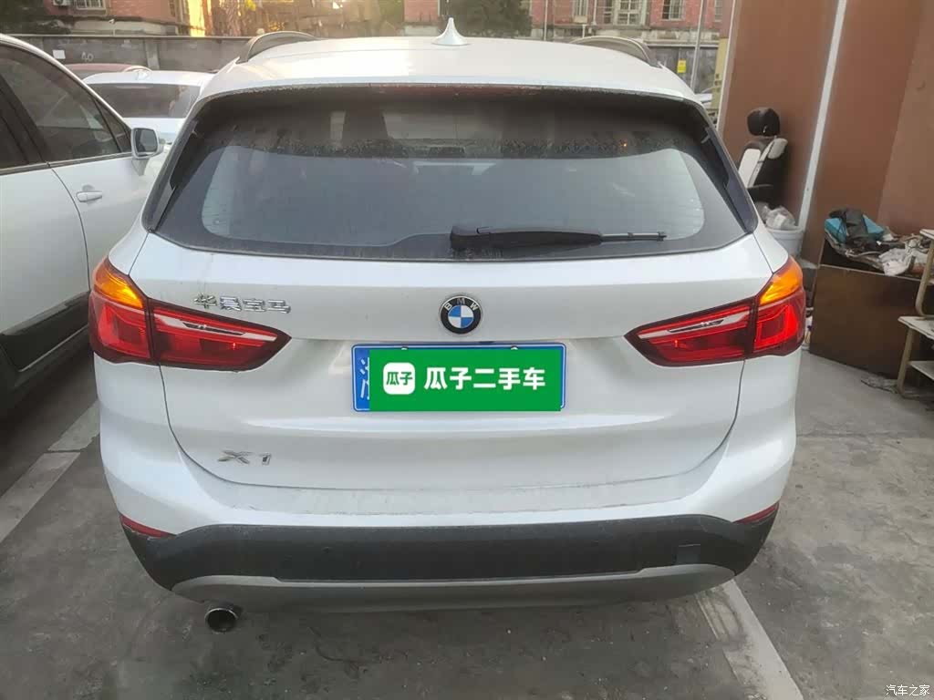 BMW X1, 2019 все фото
