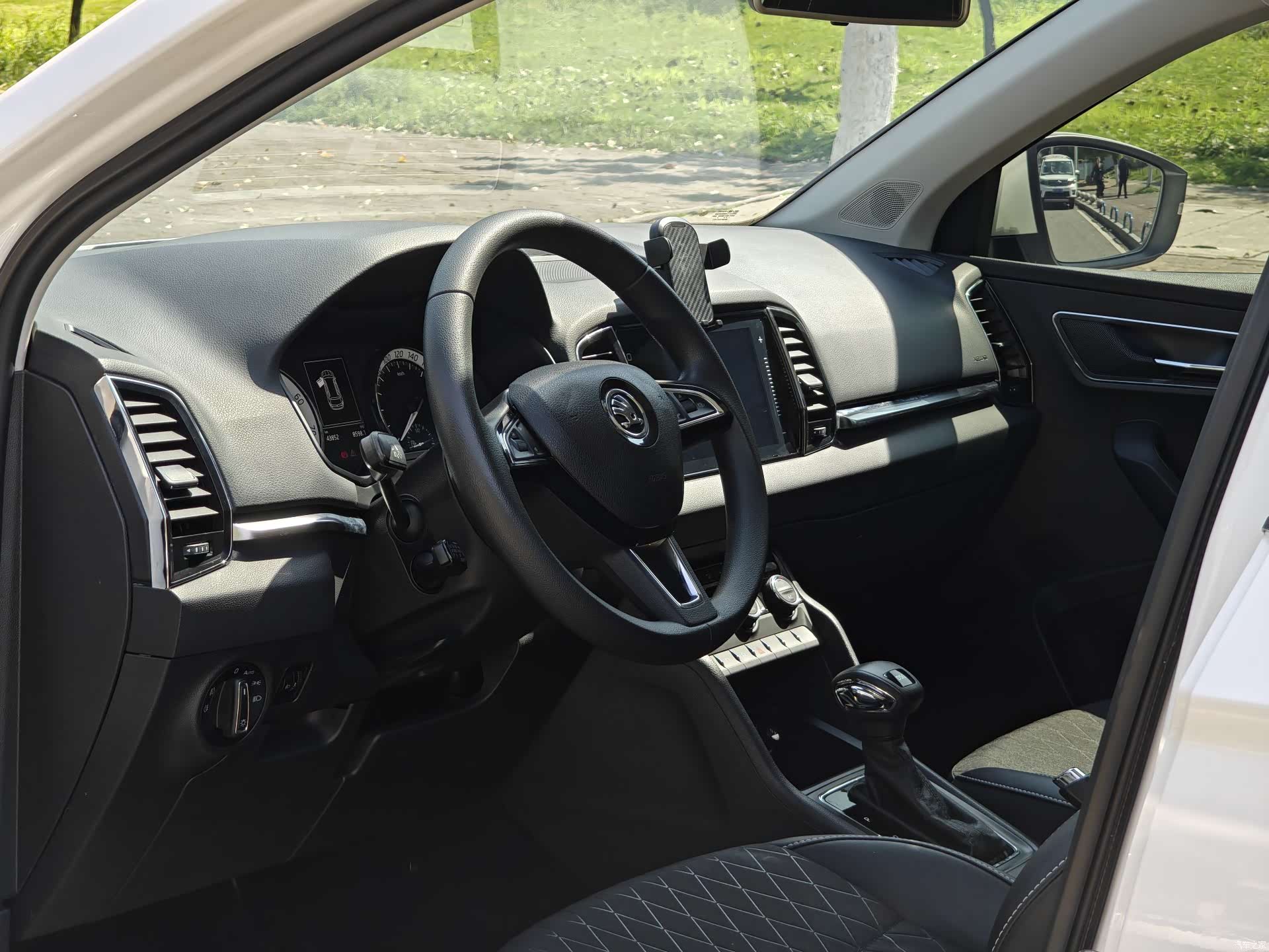 Skoda Karoq, 2018 10