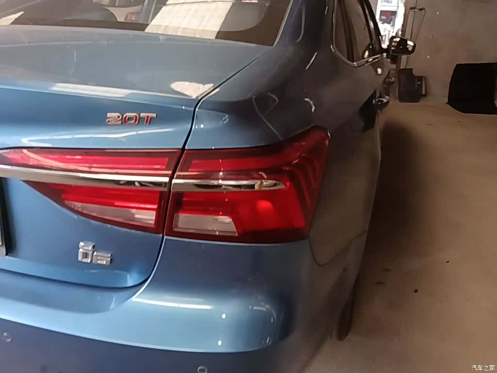 Roewe i6, 2017 8