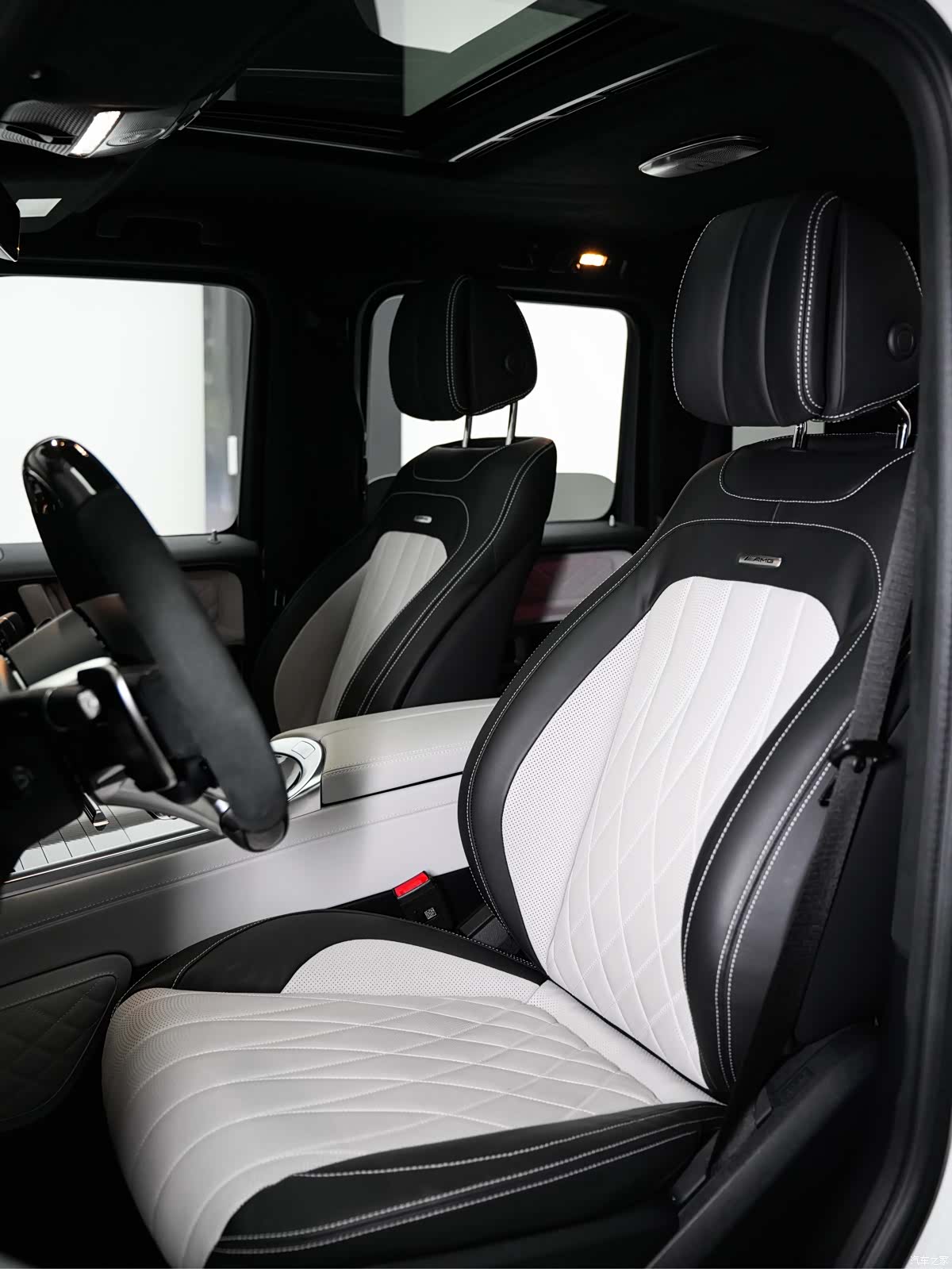 Mercedes-Benz G-Class, 2025 13