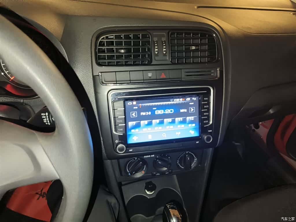 Volkswagen Polo, 2016 13