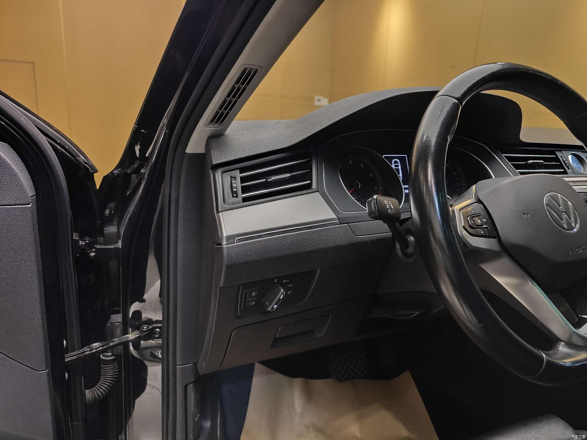 Volkswagen Magotan, 2021 11