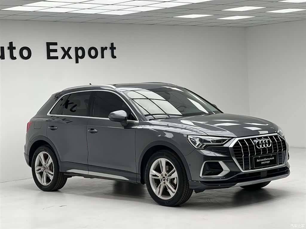 Audi Q3, 2022 3