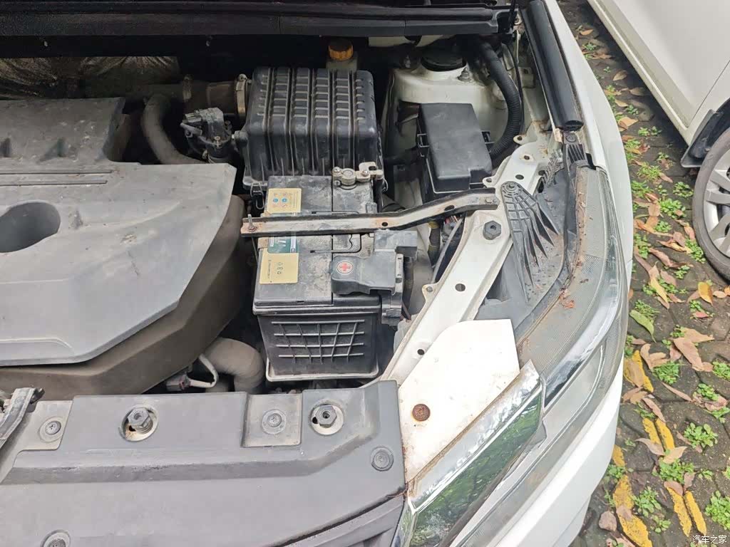 BAIC S6, 2017 24