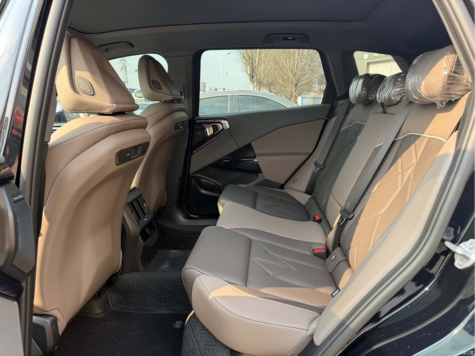 BMW X3, 2026 все фото