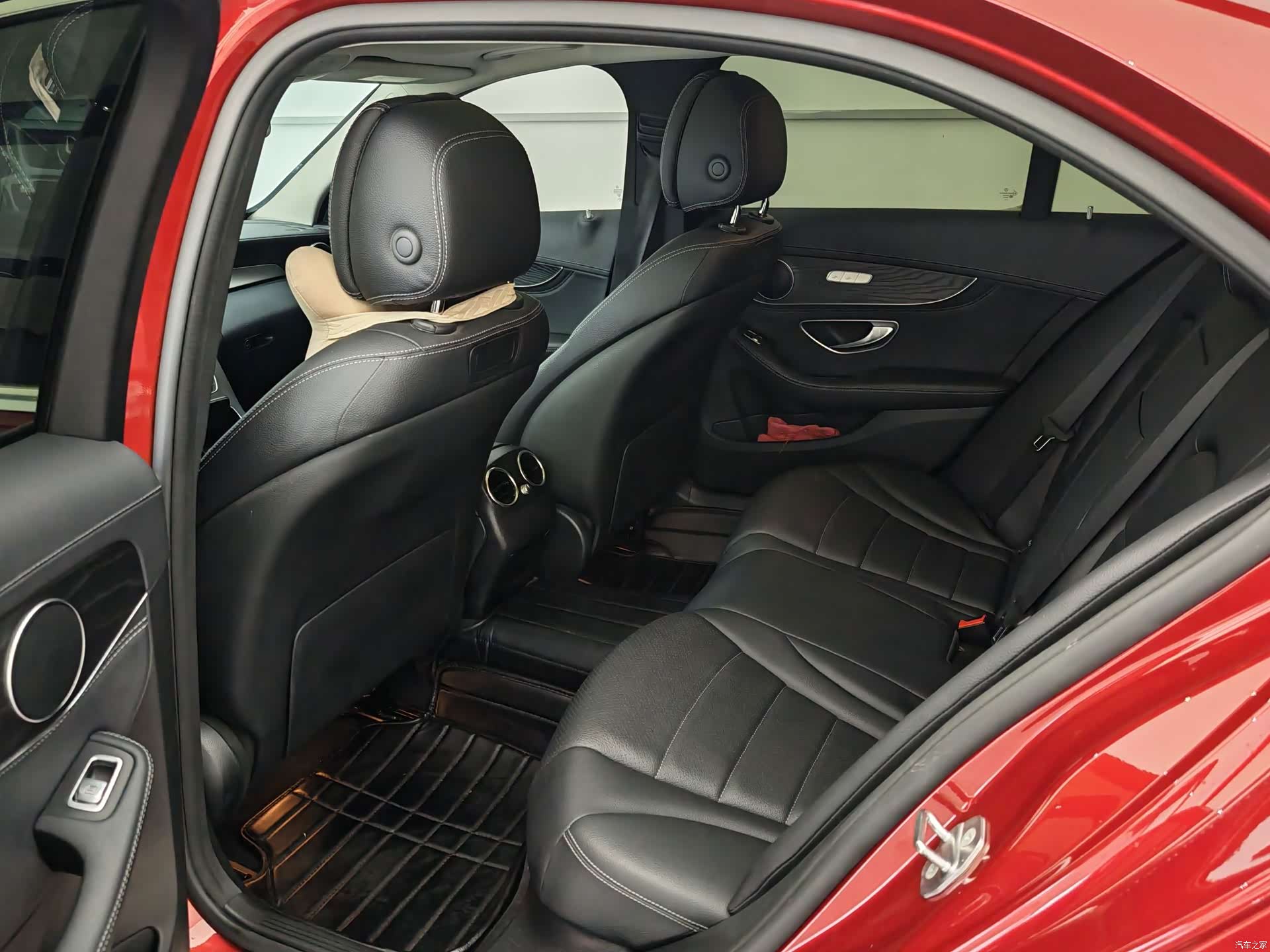 Mercedes-Benz C-Class, 2016 9