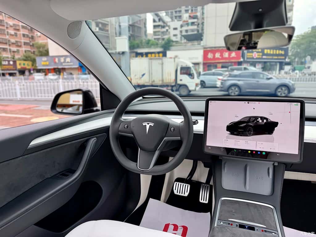 Tesla Model Y, 2023 12