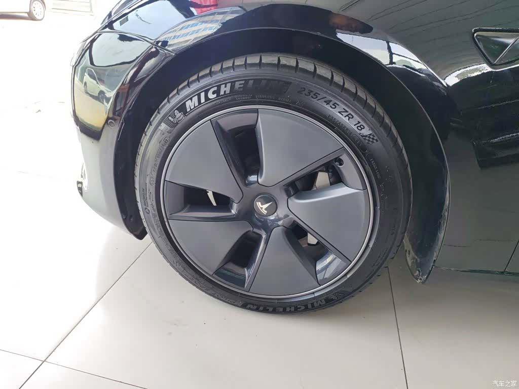 Tesla Model 3, 2021 25
