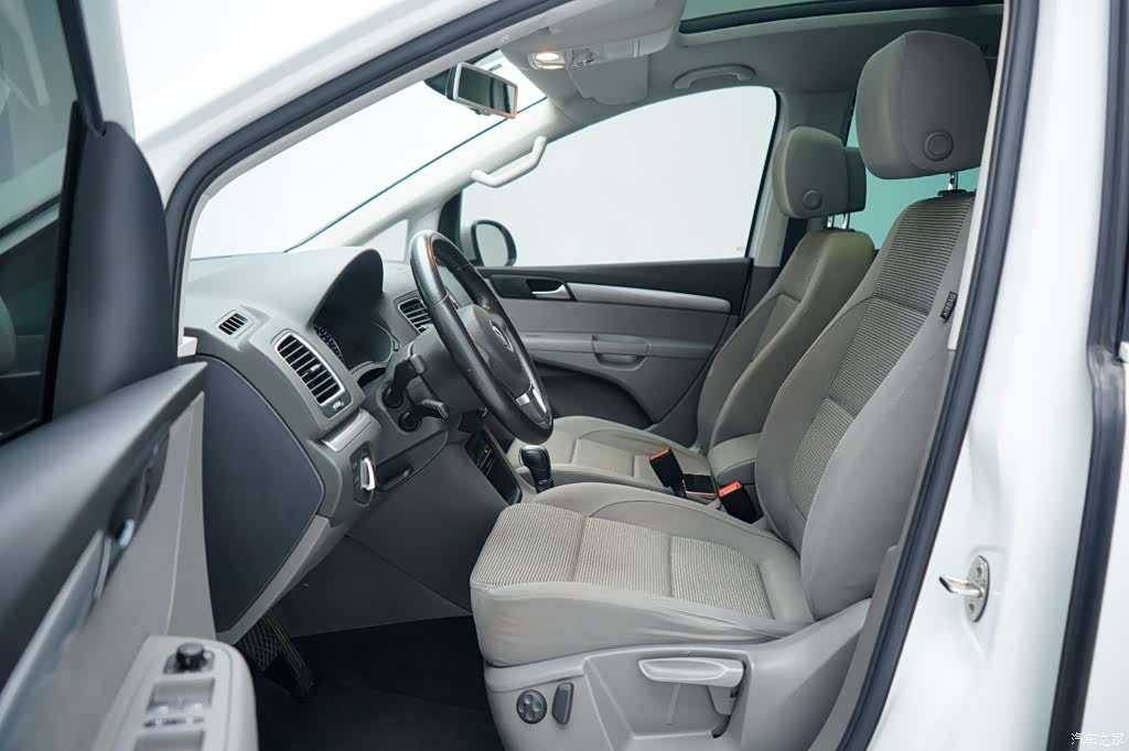 Volkswagen Xia, 2016 4
