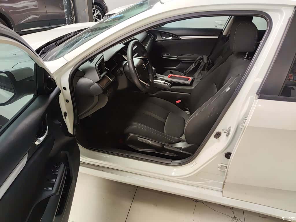 Honda Civic, 2017 16