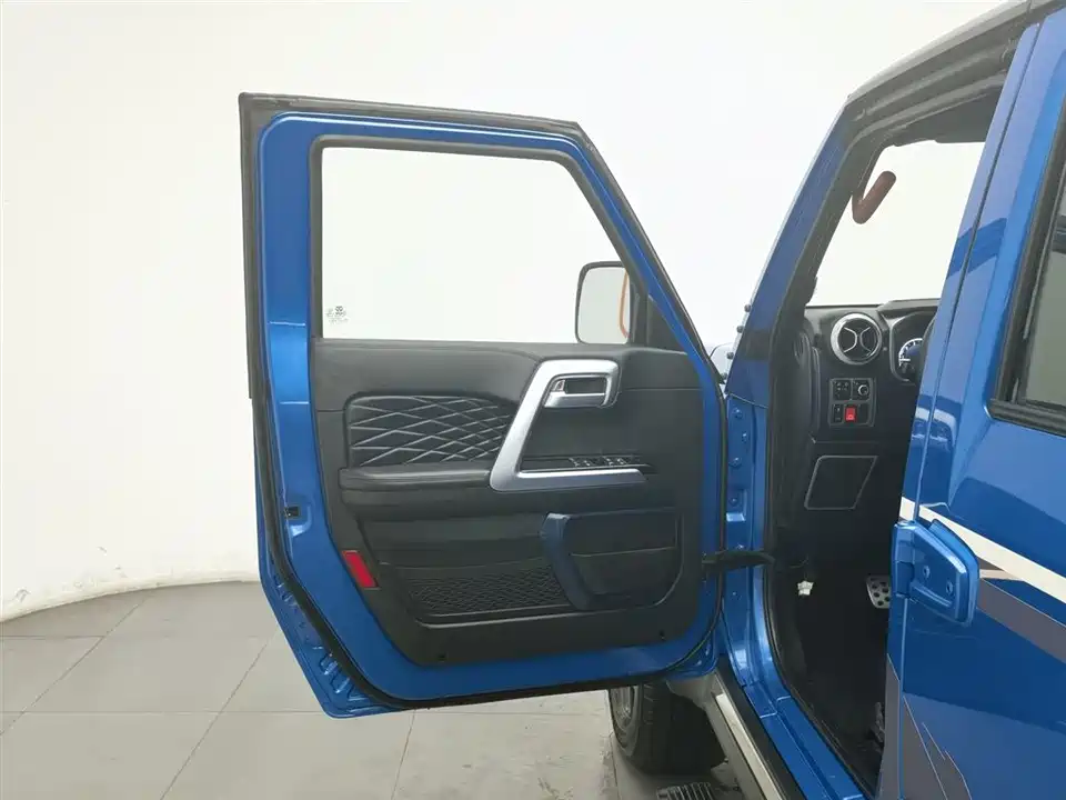 Beijing BJ40