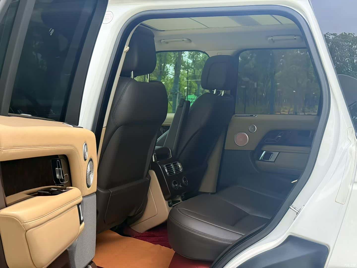 Land Rover Range Rover, 2021 все фото