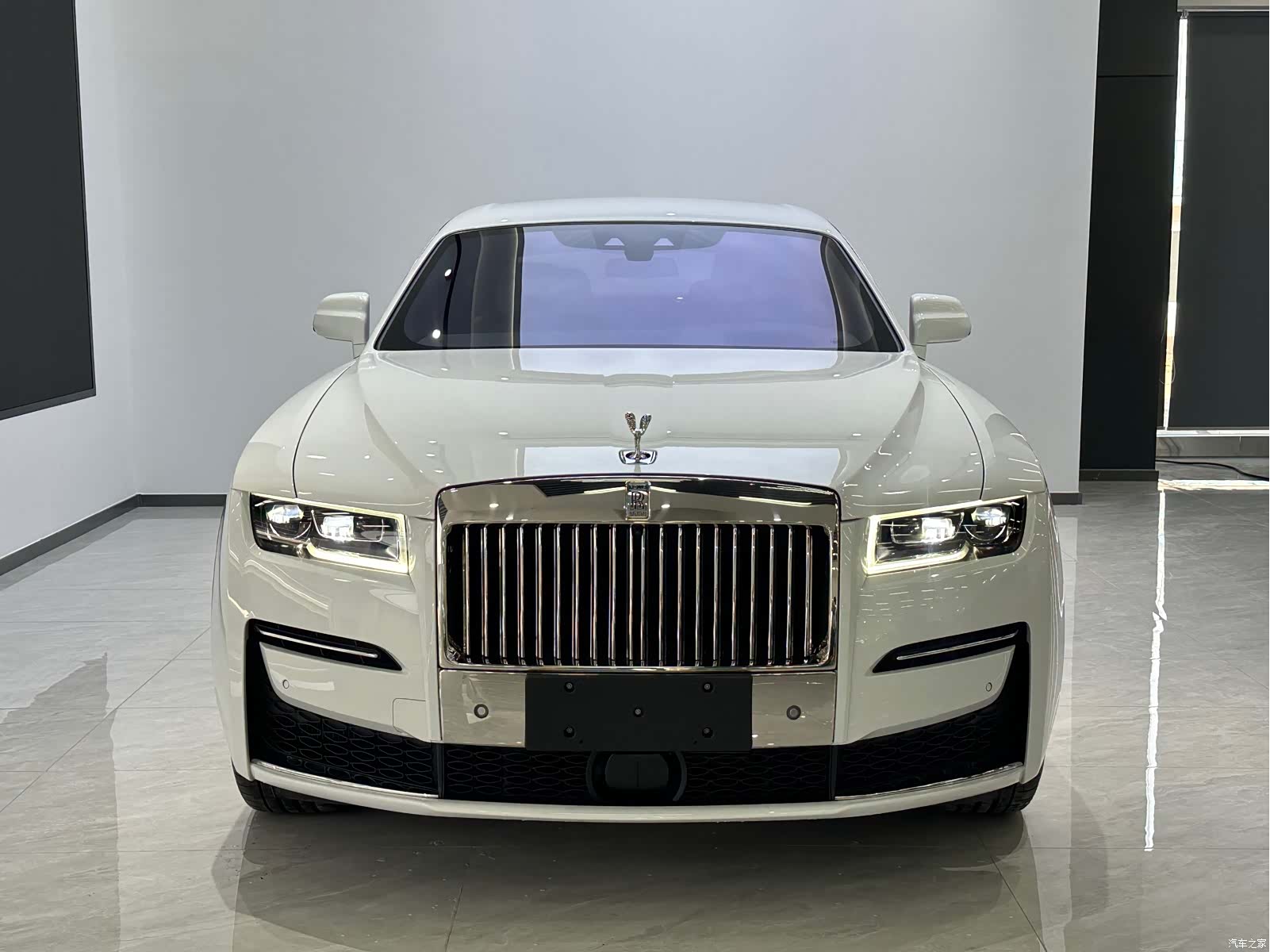 Rolls-Royce Ghost, 2025 2