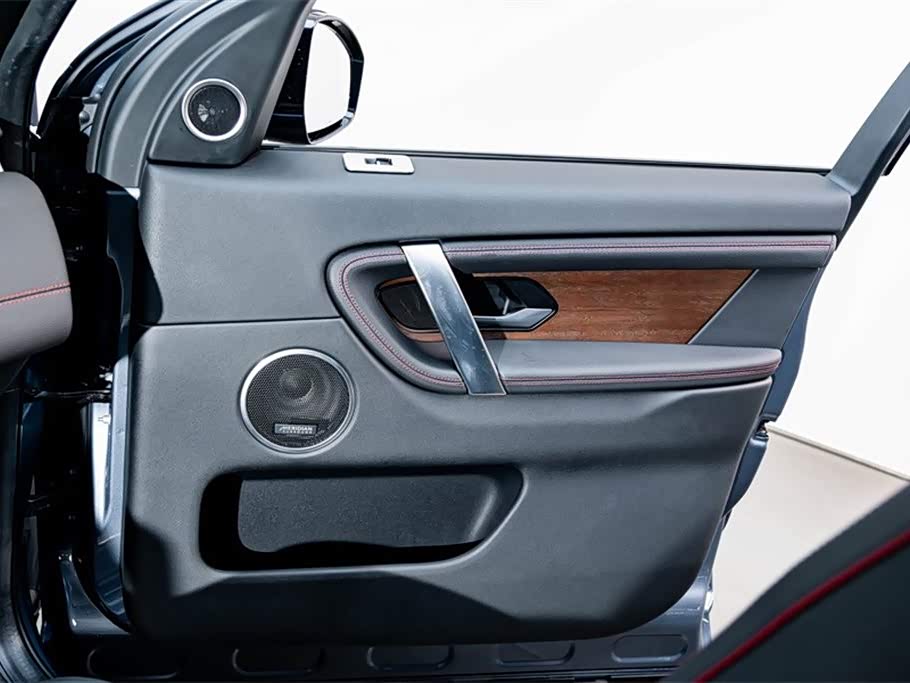 Land Rover Discover sports