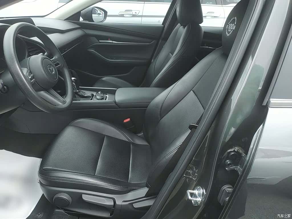Mazda Mazda3, 2020 15