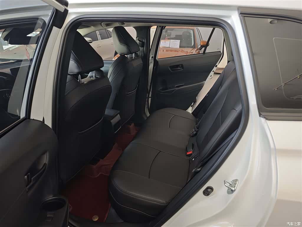 Toyota Frontlander, 2025 8
