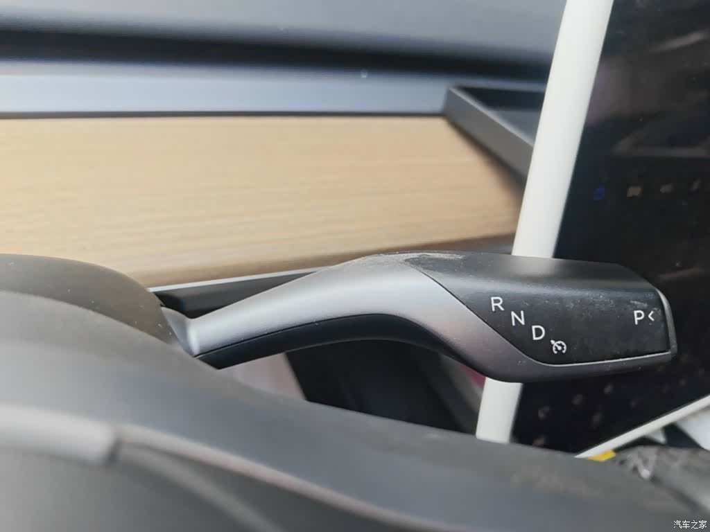 Tesla Model Y, 2022 14