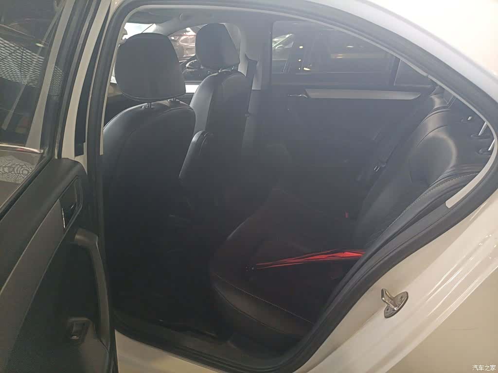 Skoda Rapid, 2020 13