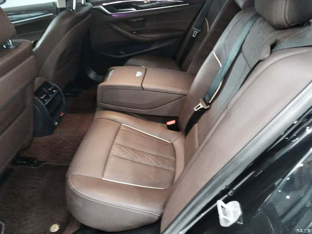 BMW 5 Series, 2021 17