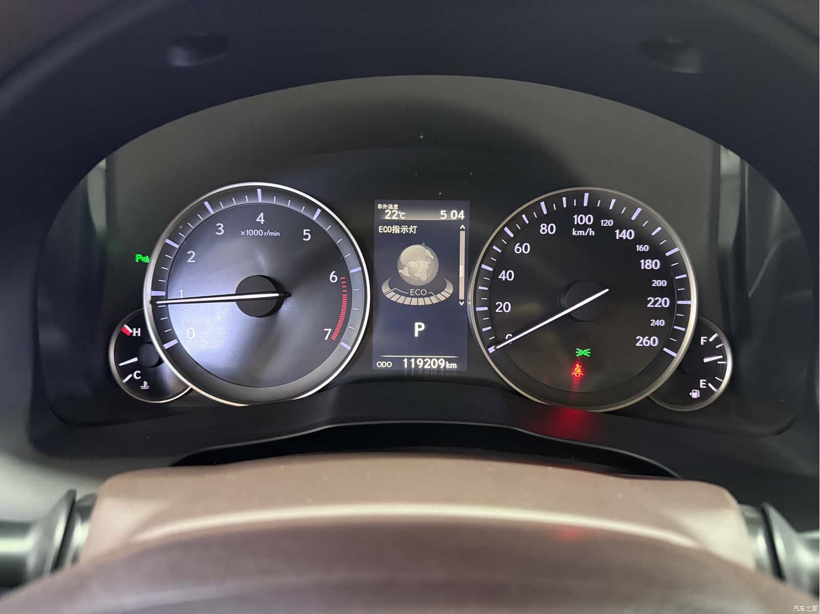 Lexus ES, 2016 13