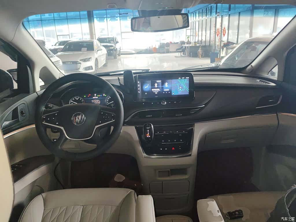 Buick GL8, 2021 6