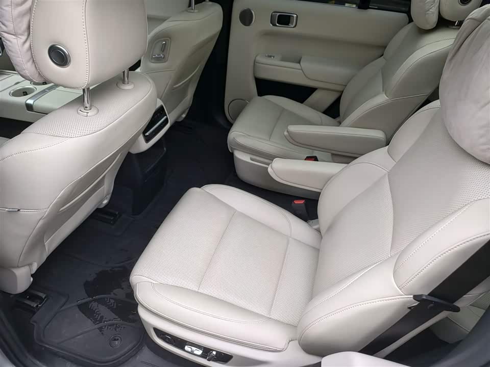 Li Auto Ideal L8