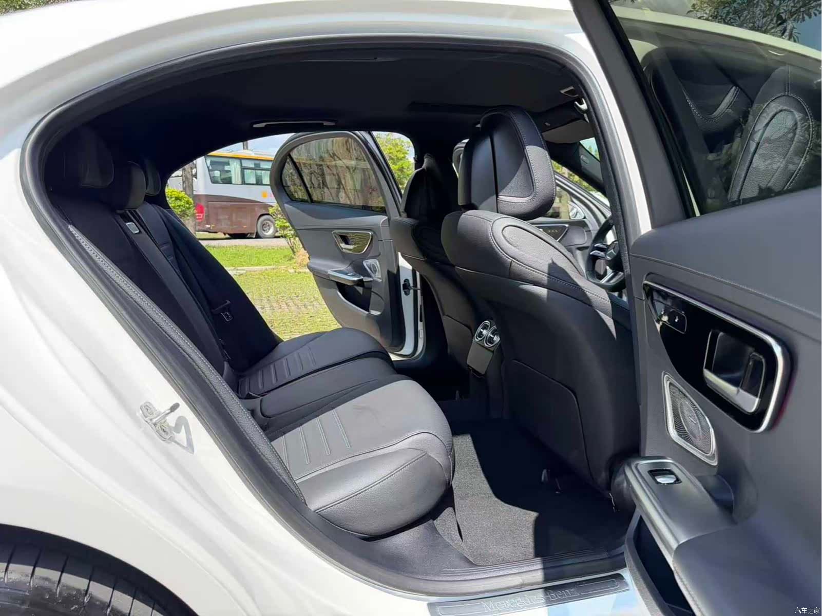 Mercedes-Benz C-Class, 2024 12