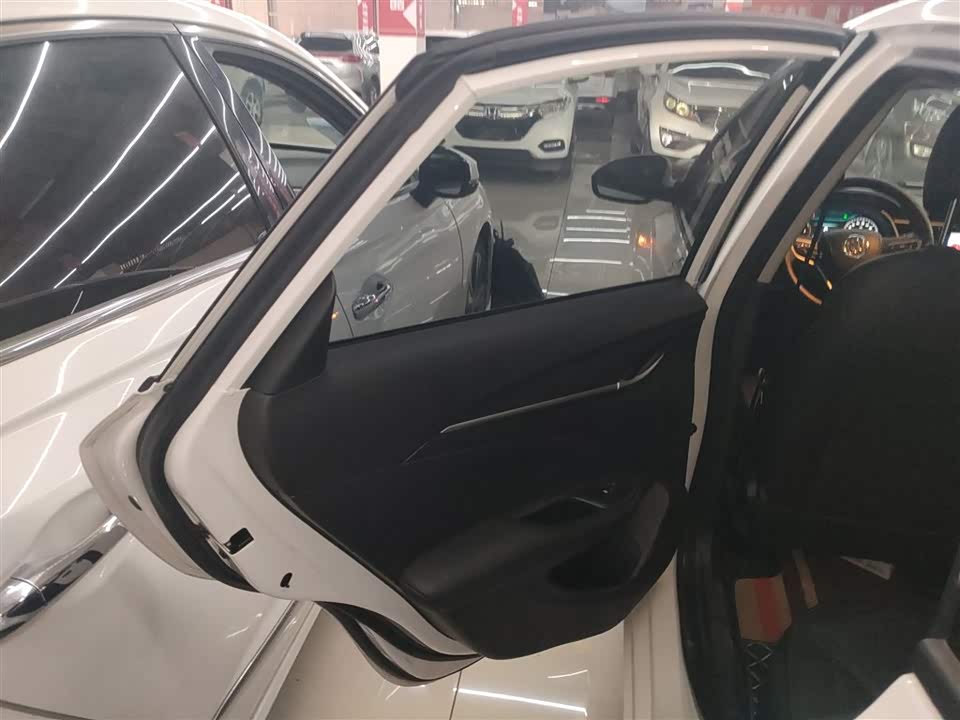 Buick Yinglang