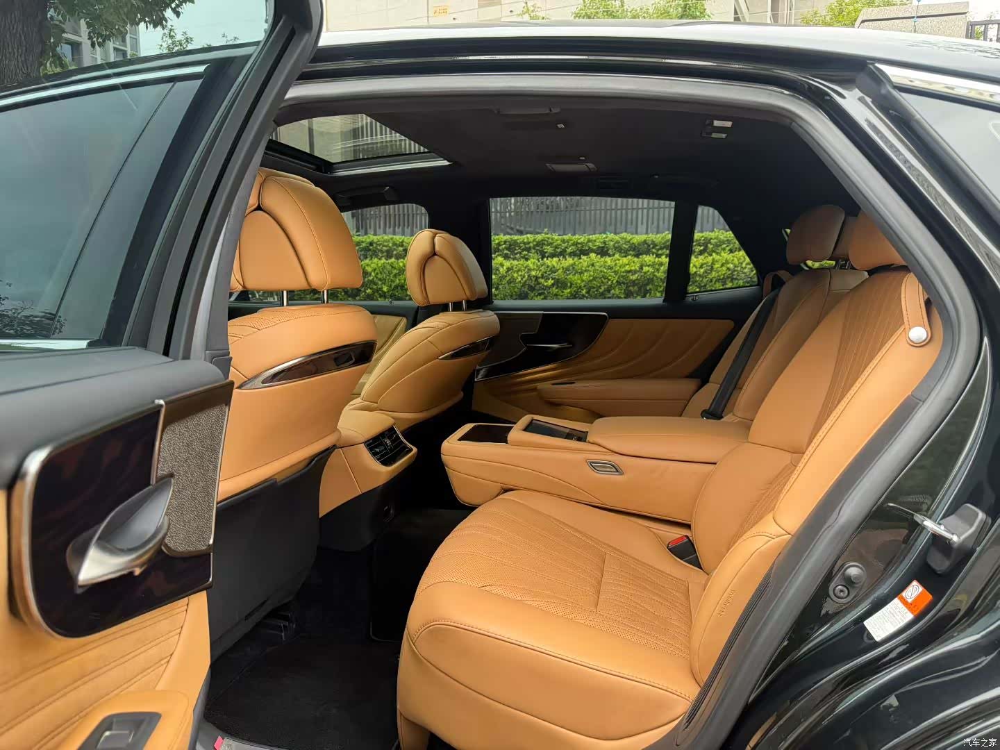 Lexus LS, 2021 12