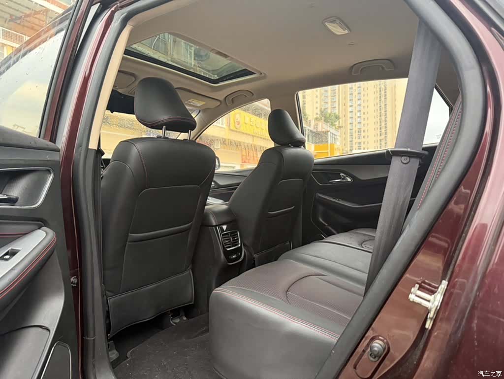 Wuling 560, 2016 11