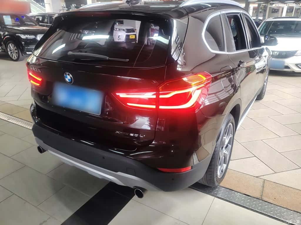 BMW X1, 2019 все фото