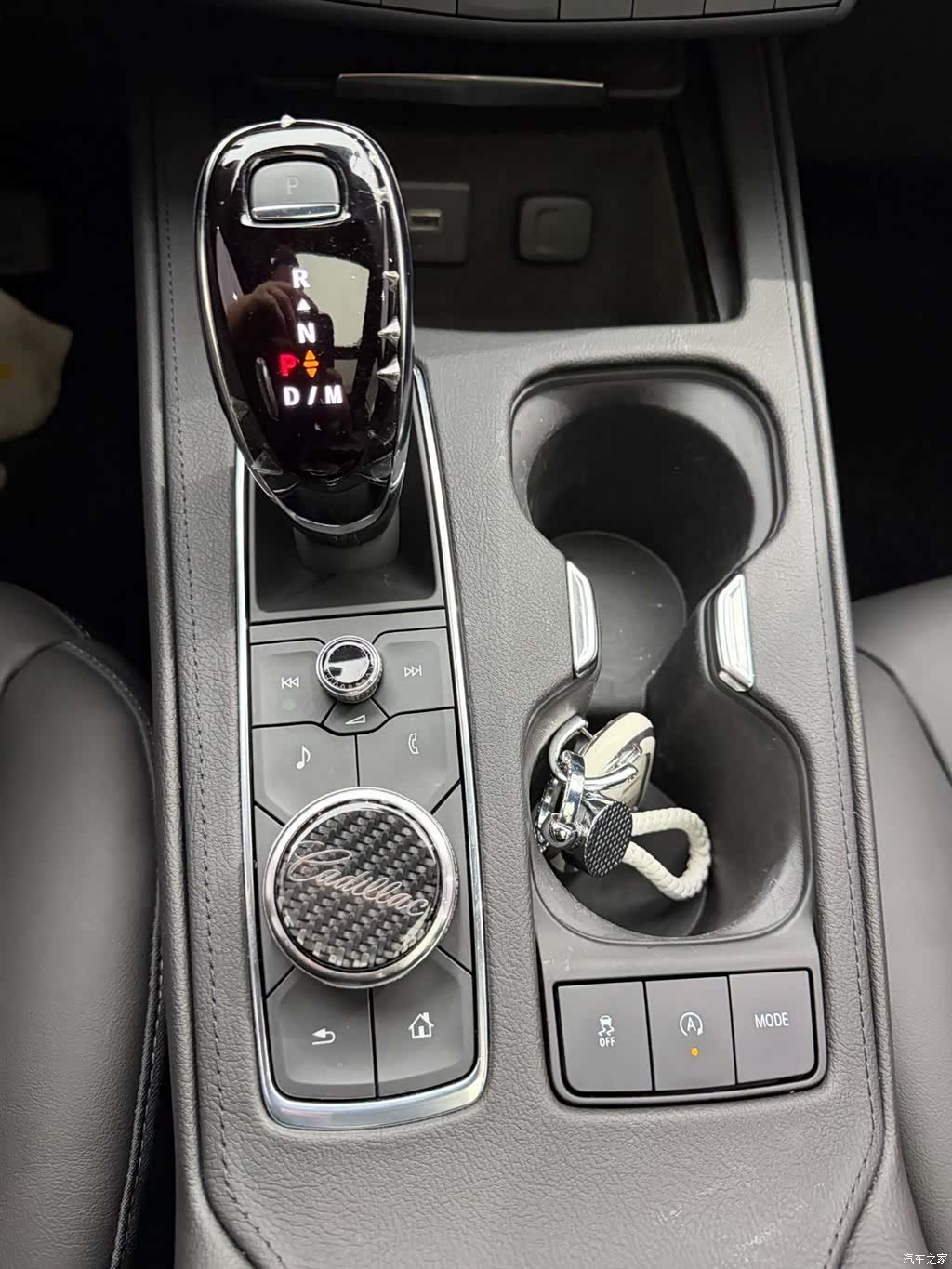 Cadillac XT4, 2023 24