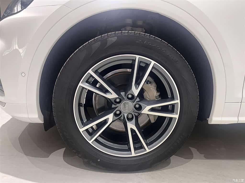 Audi Q5L, 2021 16