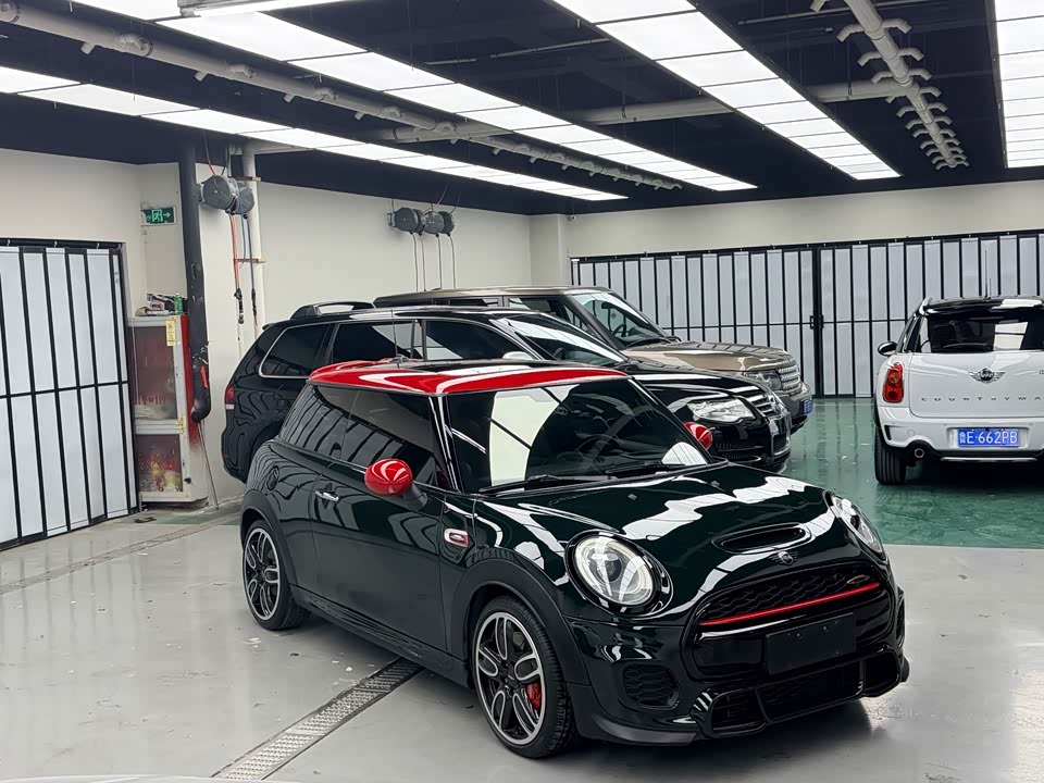 MINI JCW