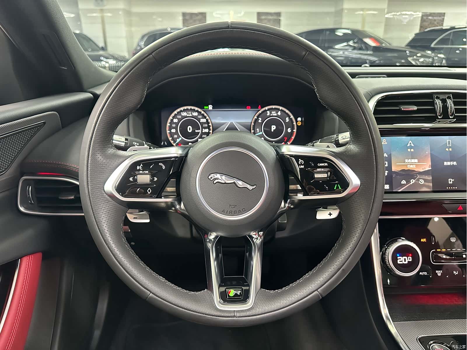 Land Rover XEL, 2022 18