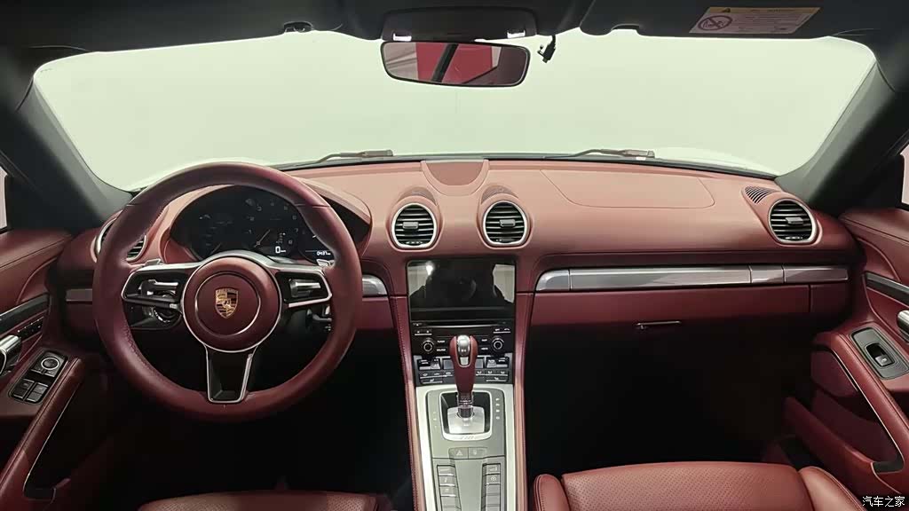 Porsche Cayman, 2018 11
