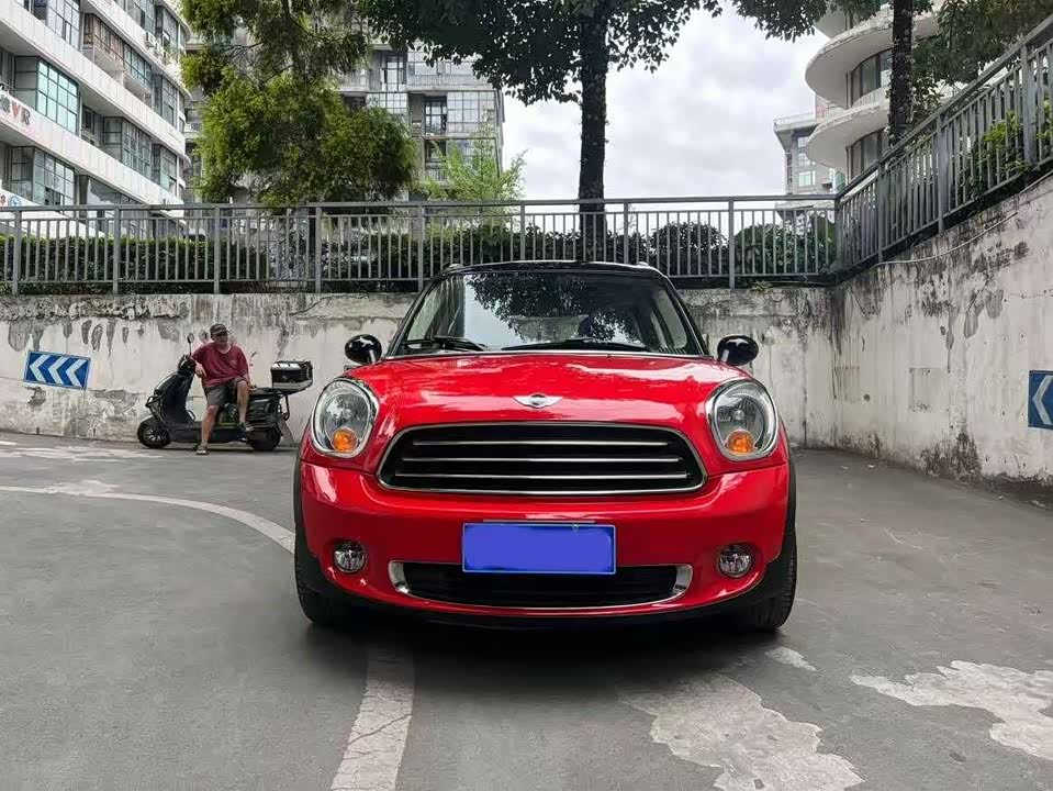 MINI COUNTRYMAN