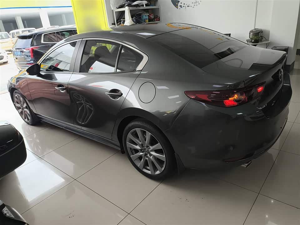 Mazda 3 Angkesaila Mazda 3 Angkesaila