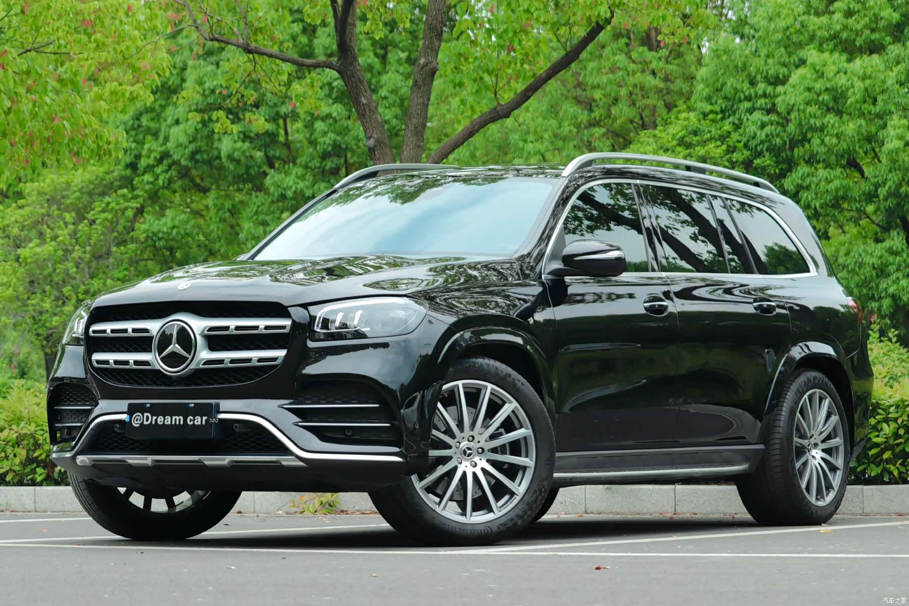 Mercedes-Benz GLS, 2022 1