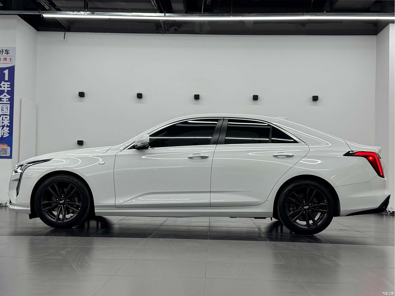 Cadillac CT4, 2022 13