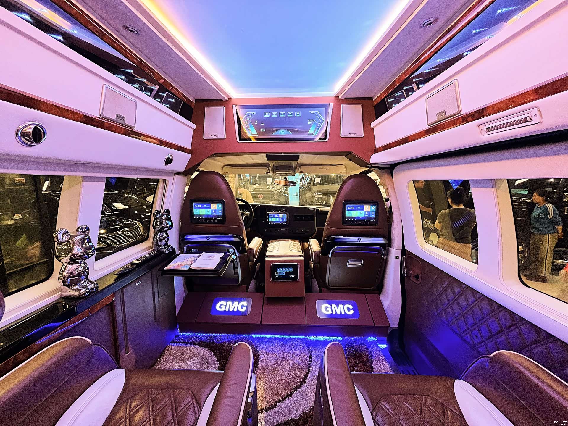 GMC SAVANA, 2016 31